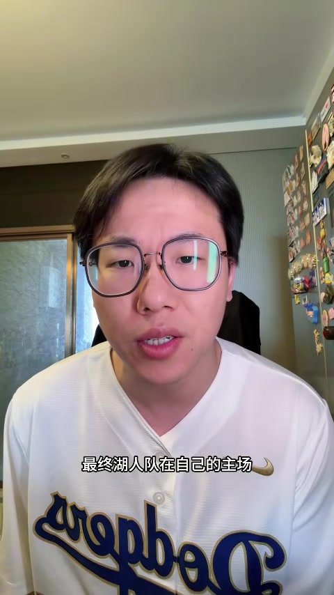 乐鱼体育app下载-解说：湖人表现已经无懈可击但阵容太浅了 八村塁简直杜兰特附体